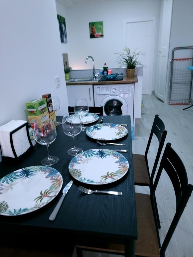 Apartamentos Zanca City Center Free Luggage Storage Малага Экстерьер фото